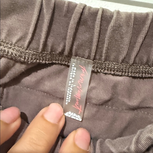 Free People Hot Shot Pants - Picture 2 of 10